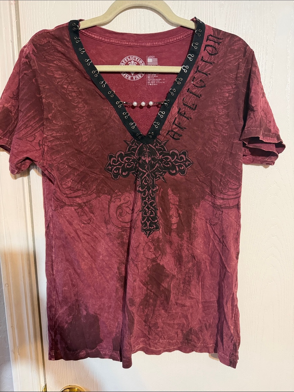 Affliction Women's Burgundy V-Neck Cross Graphic Tee with Grommet Trim